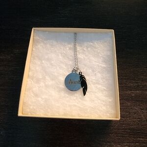 NIB Stainless Steel Necklace with "Aunt" and Feather 🪶 Charms